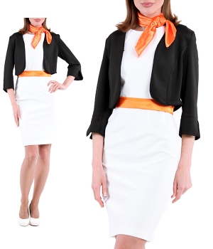 Платье футляр белое с черным пиджаком, оранжевыми платком и поясом